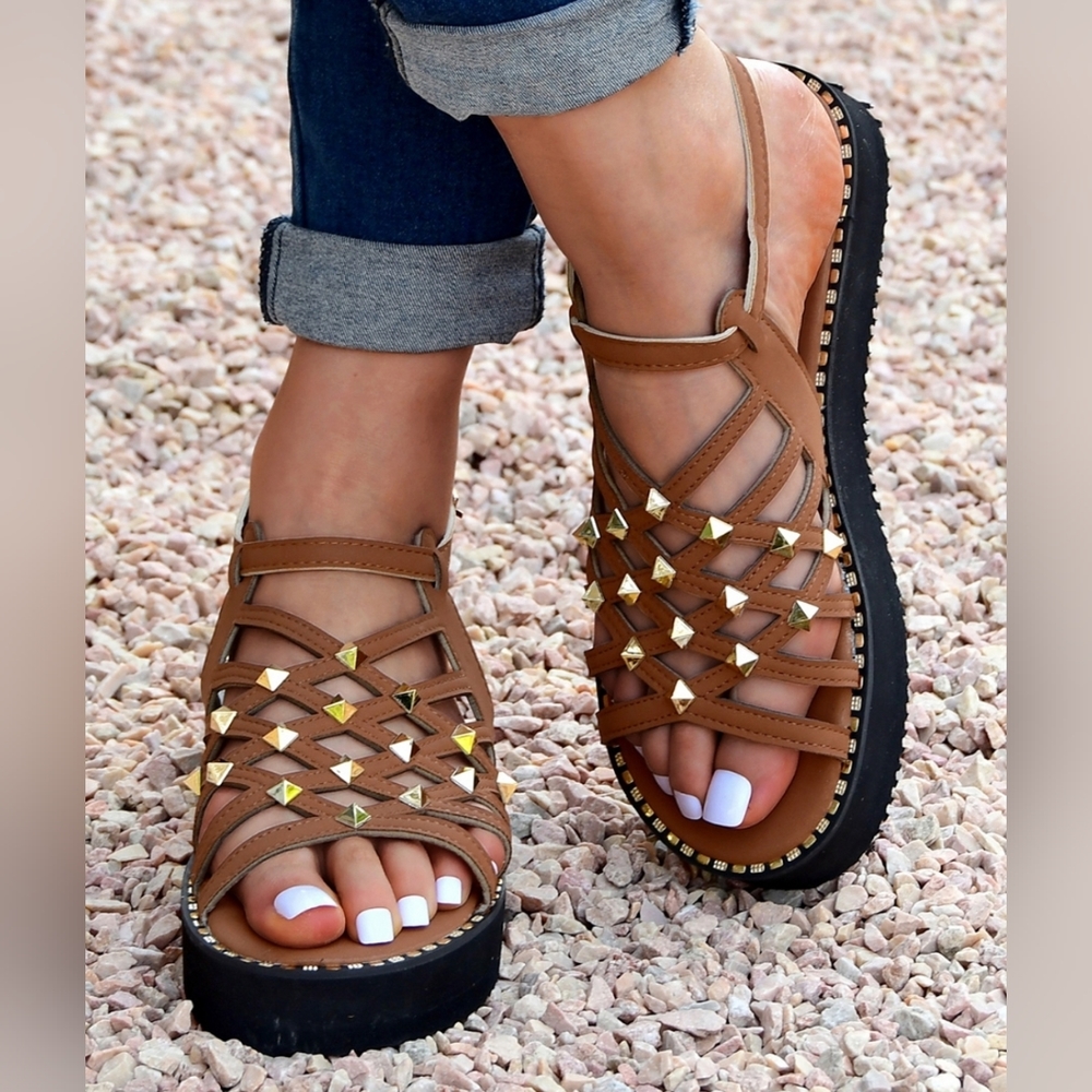 Stylish Brown Sandals with Gold Accents